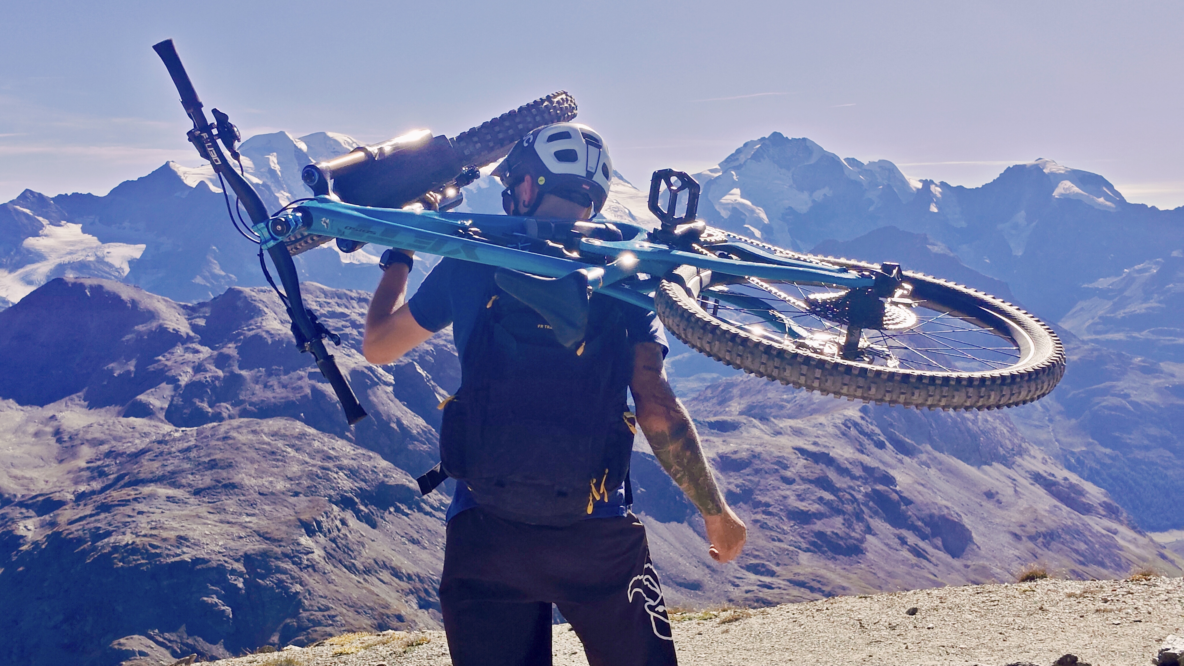 Bikepacking e portage in alta montagna con Poschiavo Bike